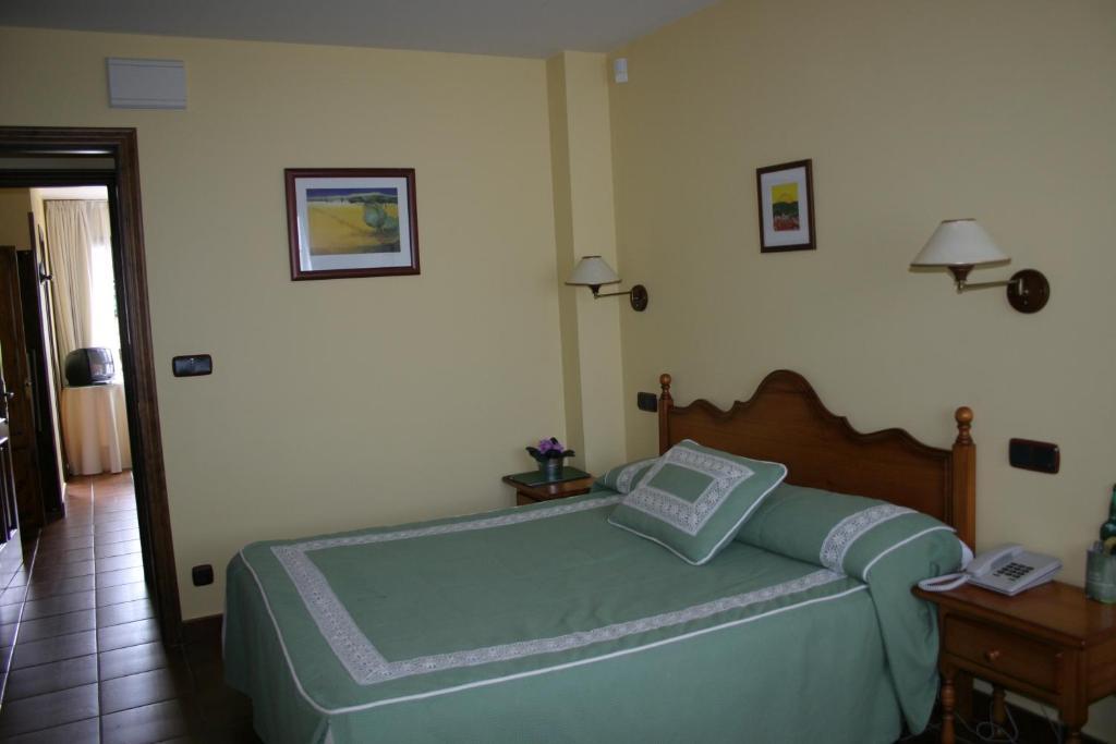 Somonte Hotel Quintes Exterior photo